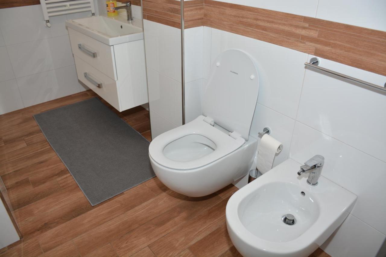 Italien Chic, Camera Con Bagni Condivisi Bari Exterior photo