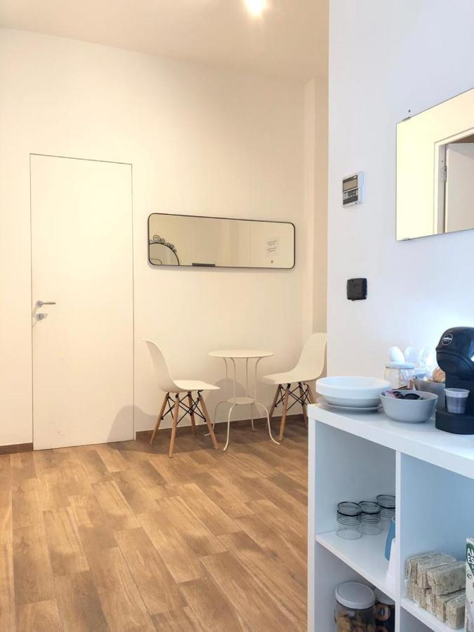 Italien Chic, Camera Con Bagni Condivisi Bari Exterior photo